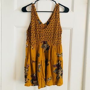 New Floral Detailed Top